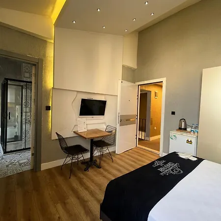 The Sisli Grand Corner Hotel