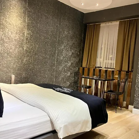 The Sisli Grand Corner Hotel *